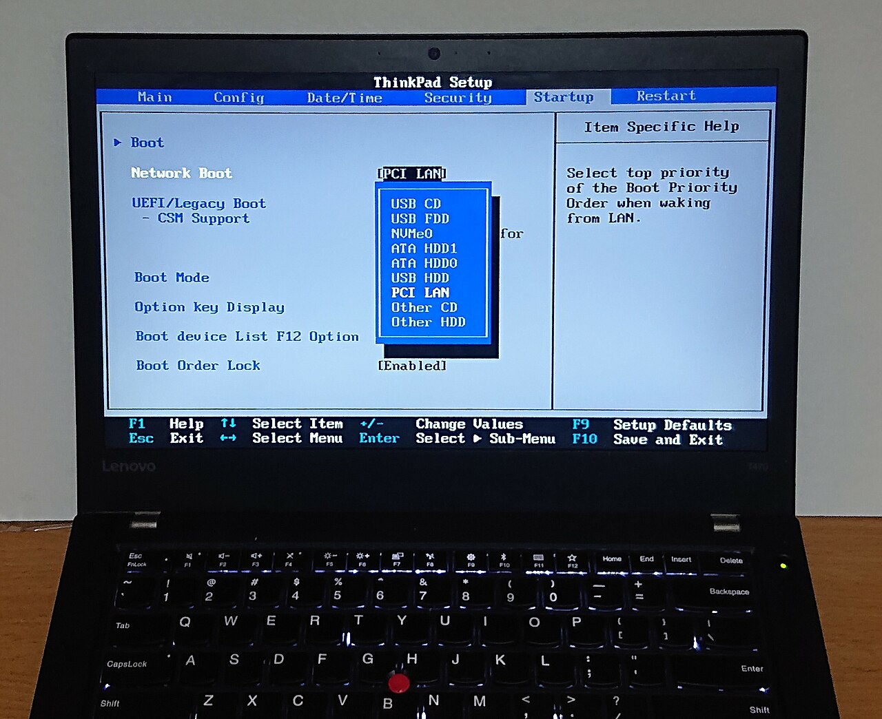Menu khởi động trong giao diện UEFI của Lenovo ThinkPad