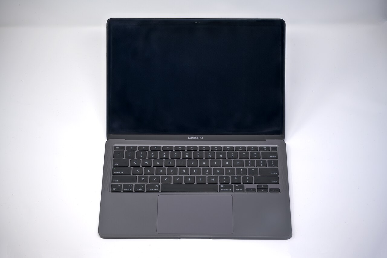 MacBook dùng chip Apple tối ưu thời lượng pin và hiệu năng vượt trội