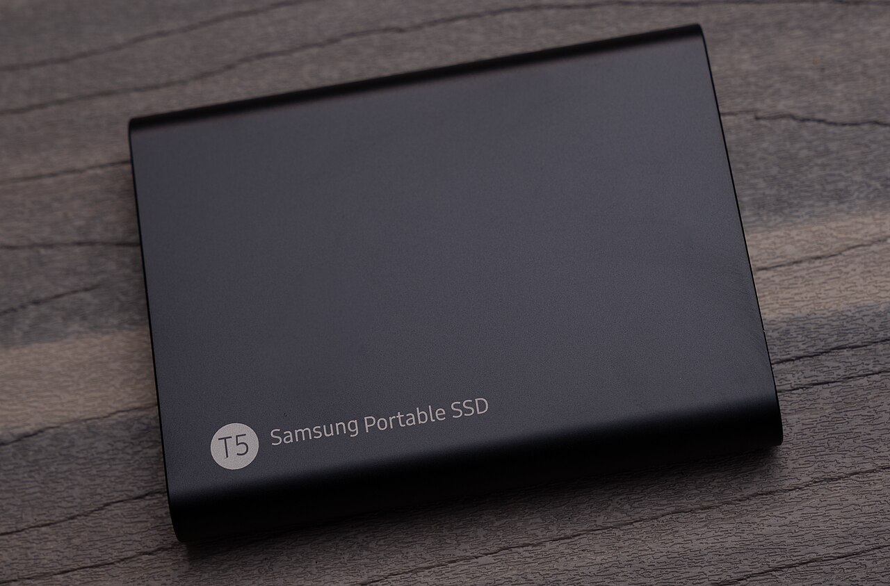 Ổ cứng di động SSD kết nối cổng Type-C dùng để sao lưu Time Machine cho máy Mac