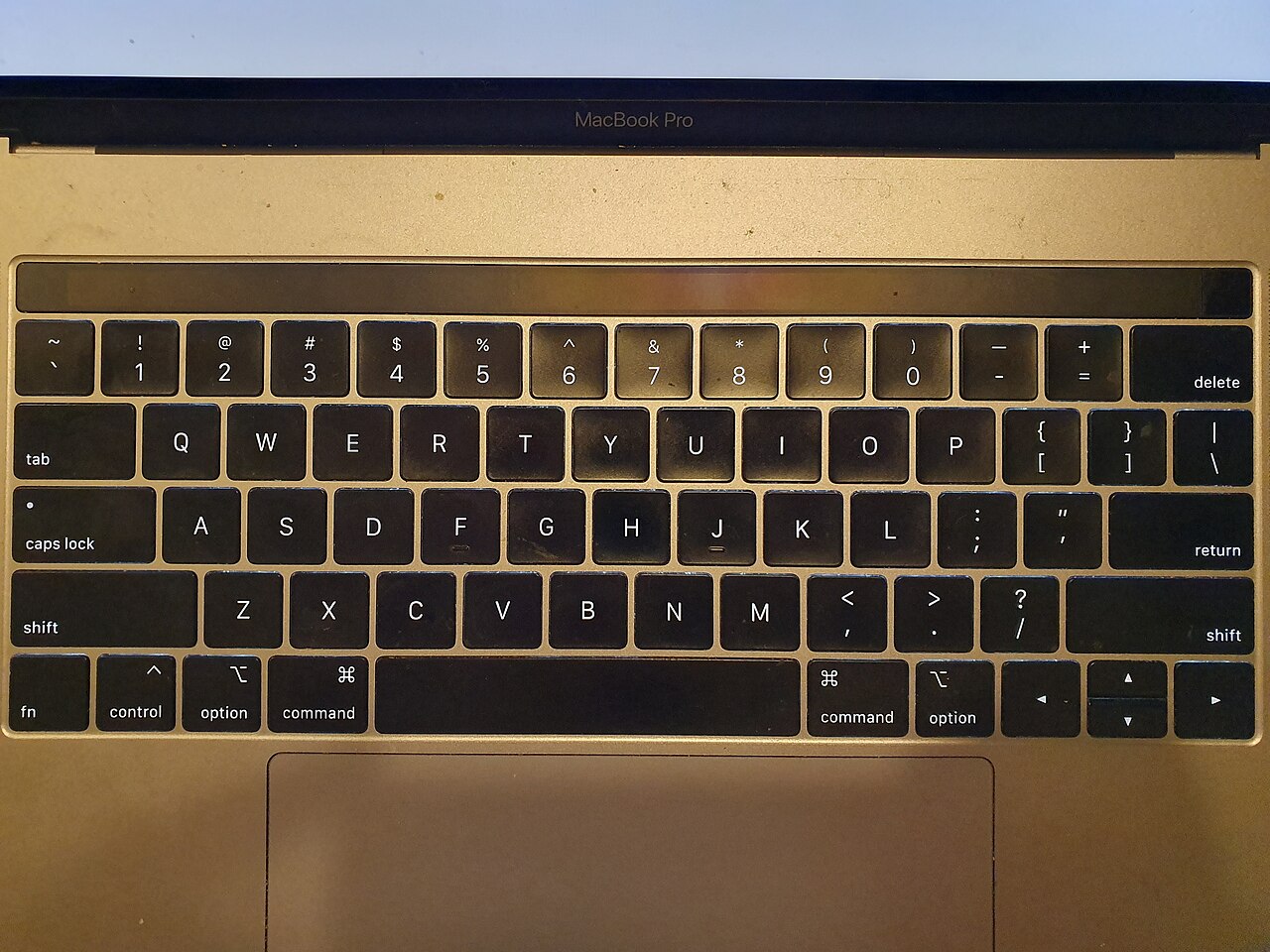 Bàn phím US của MacBook Pro 15 inch đời 2018