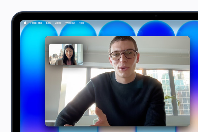 Camera MacBook Neo hiển thị cuộc gọi FaceTime để minh họa bước kiểm tra hình