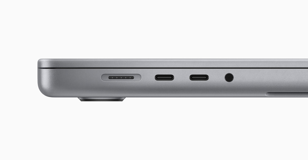 Cạnh trái MacBook Pro gồm cổng sạc MagSafe 3, hai cổng Thunderbolt và cổng tai nghe 3.5 mm
