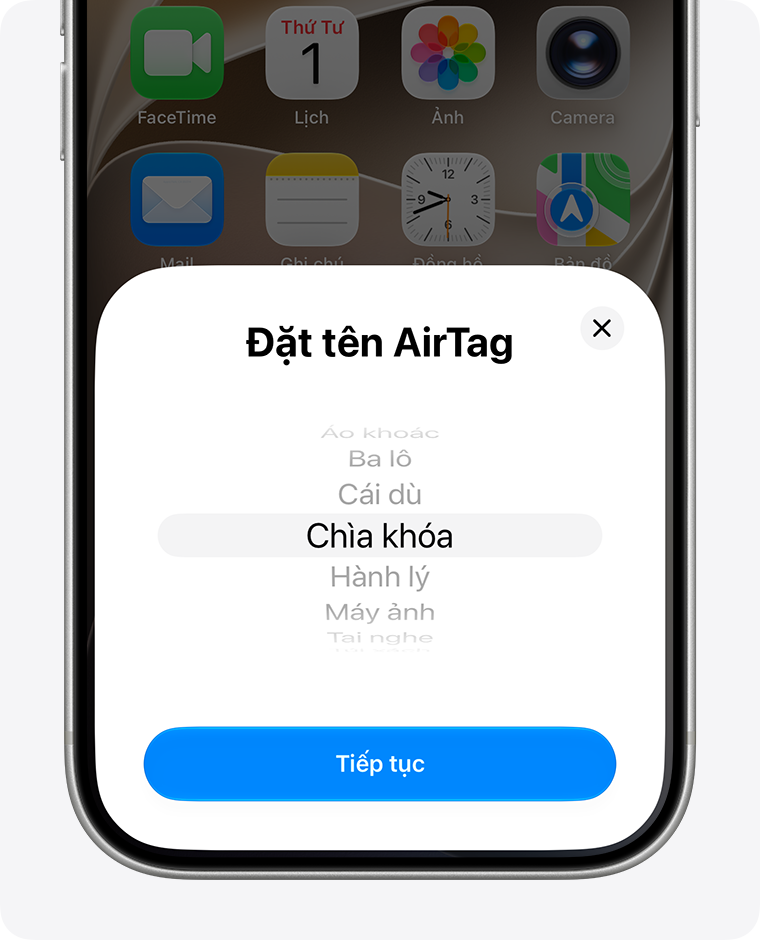 Chọn tên gọi và biểu tượng cảm xúc cho AirTag khi thiết lập