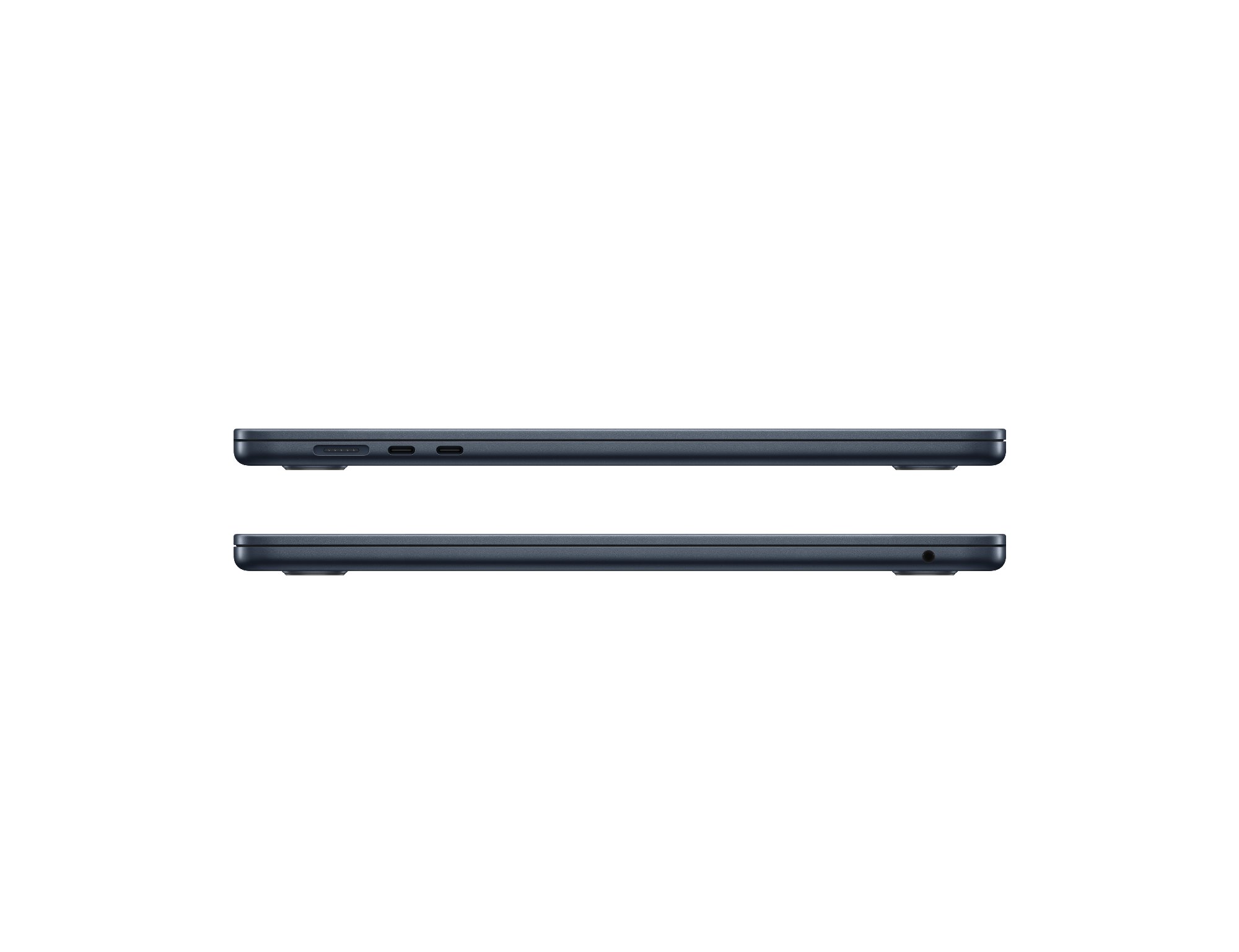 Hai cạnh bên MacBook Air M2 15 inch với cổng MagSafe, Thunderbolt và jack tai nghe
