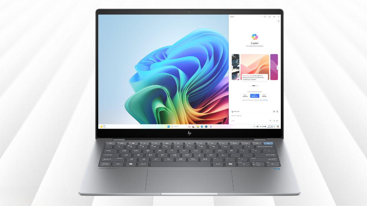 Màn hình cảm ứng 14 inch Gorilla Glass 3 của HP OmniBook X Flip 14-FK0082AU