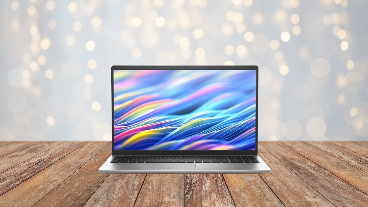 Màn hình 15,6 inch 120Hz của Dell 15 DC15250 DC5I7952W1