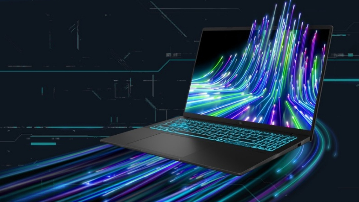 Thiết kế đen mờ của ASUS Gaming V16 V3607VH-RP025W