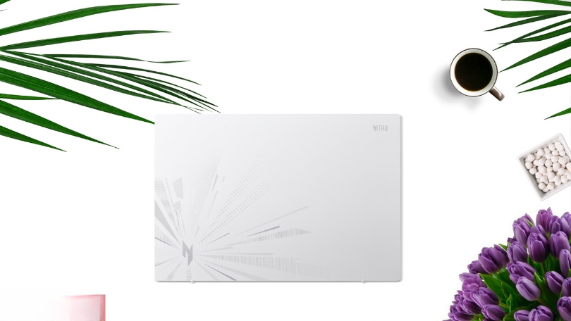 Thiết kế màu trắng Acer Nitro Lite 16 NL16-71G-56WQ