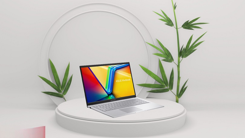 Cổng kết nối và pin của ASUS Vivobook 15 X1504VA-BQ2076W