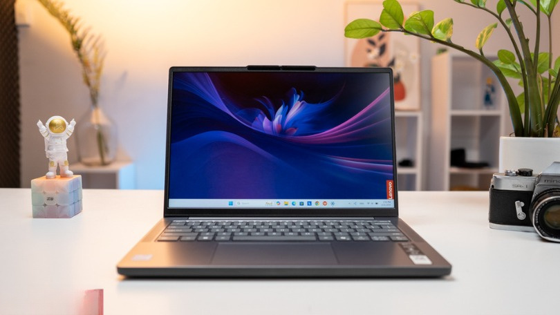 Cấu hình RAM và SSD của Lenovo IdeaPad Slim 3 14IRH10
