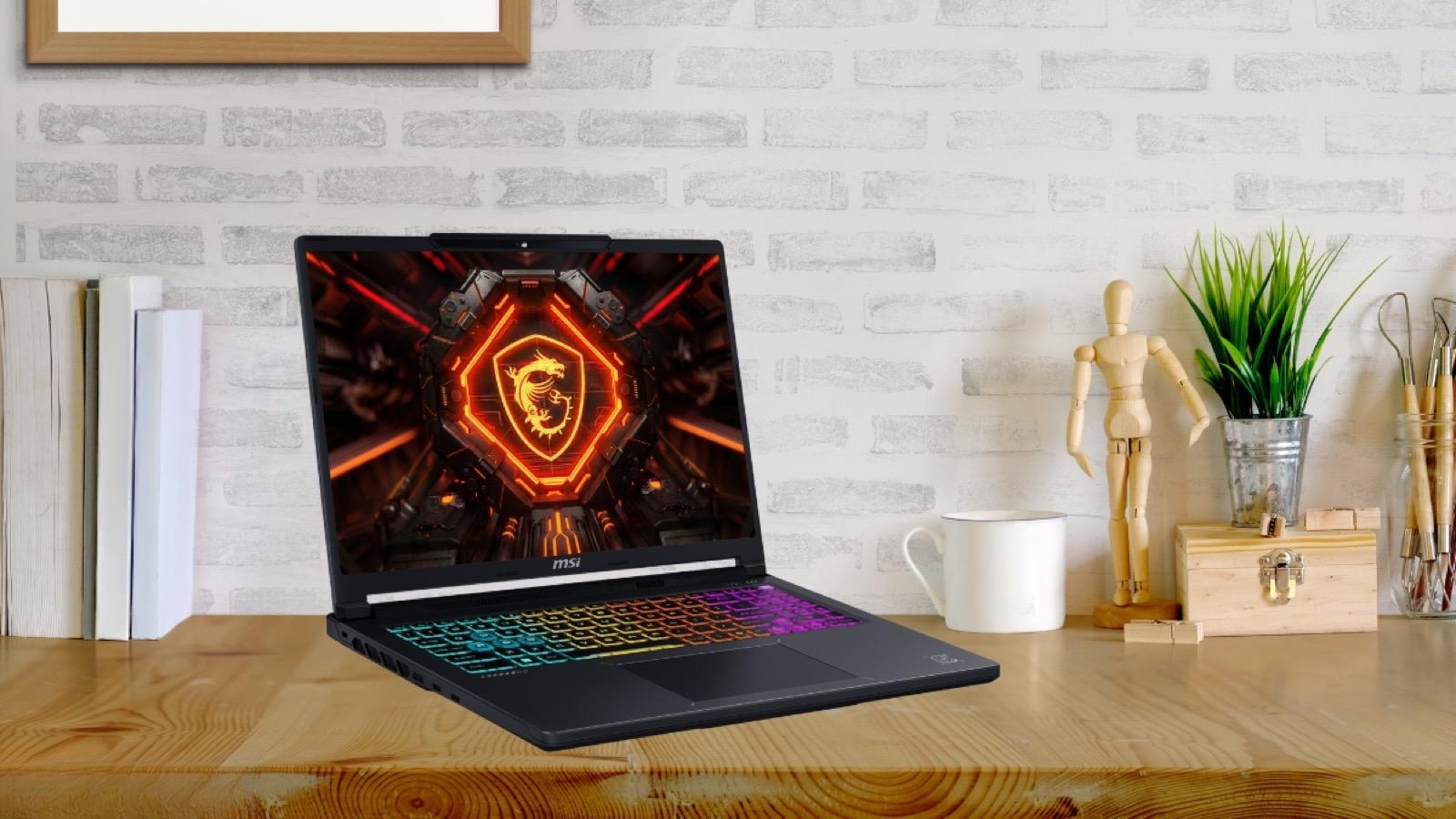 Đa nhiệm với RAM 32GB trên MSI Crosshair 16 HX E14WEK-076VN