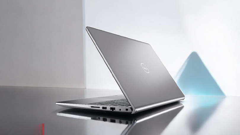 RAM 16GB và SSD 512GB của Dell Vostro 3530 2H1TPI7