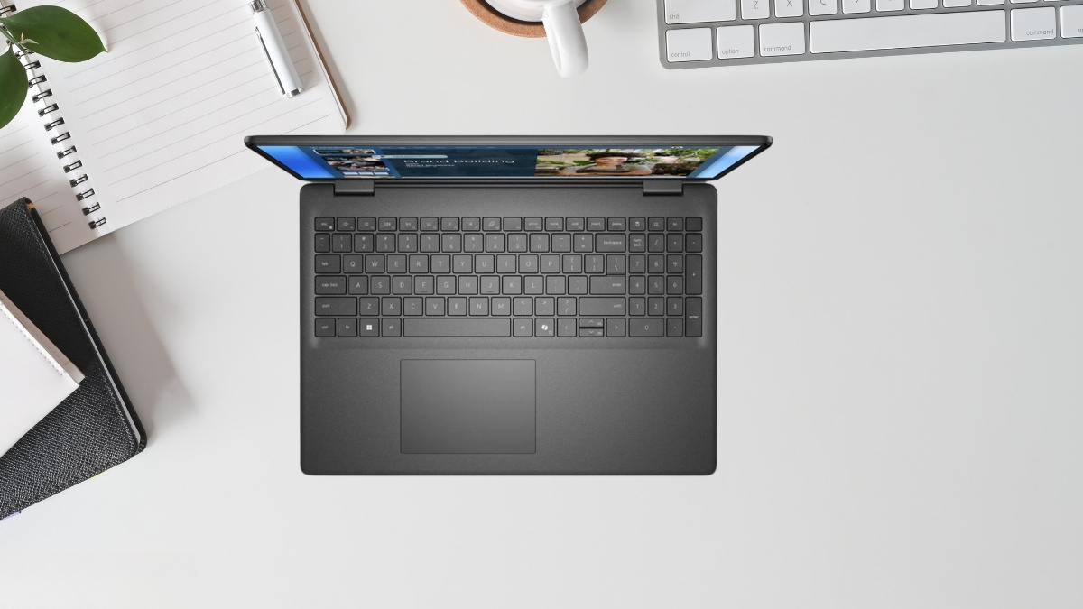 SSD 1TB và RAM 16GB của Dell 16 C7U161W11BLU