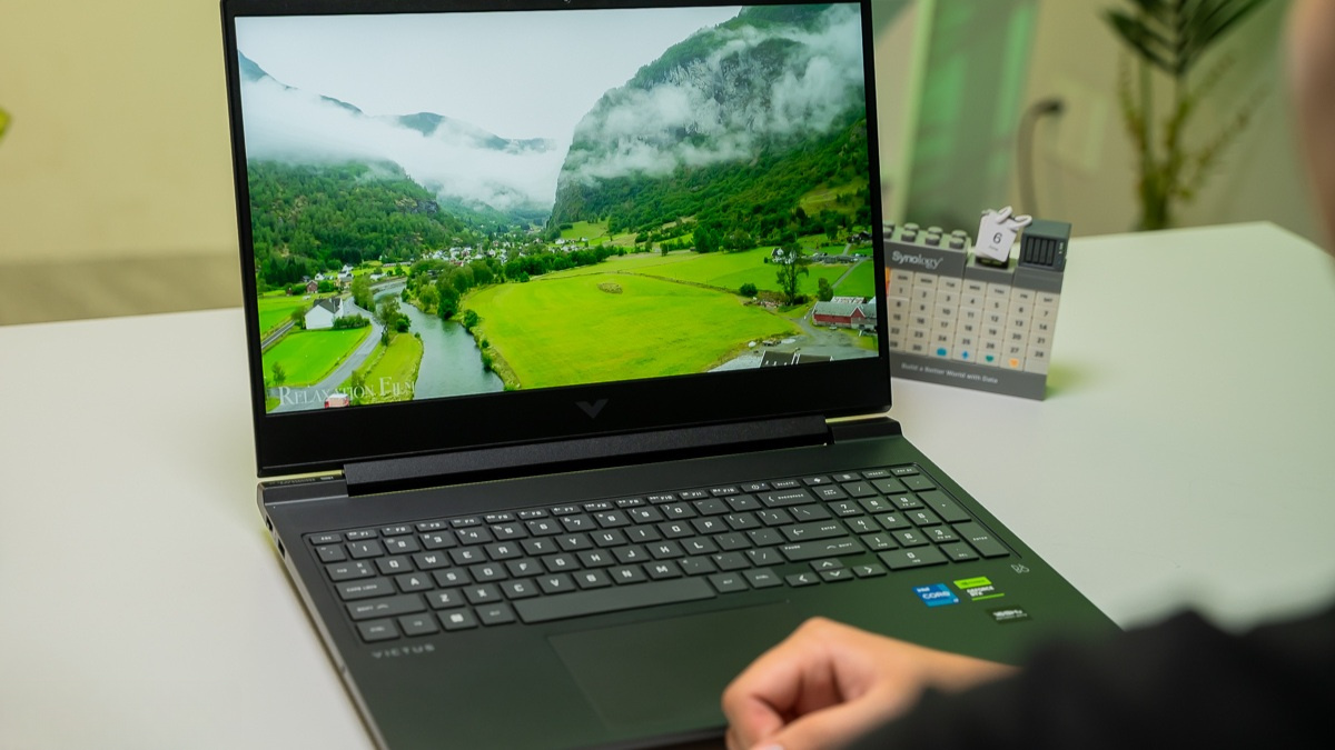 Cấu hình Core i7-13700HX của HP Victus 16-R0376TX