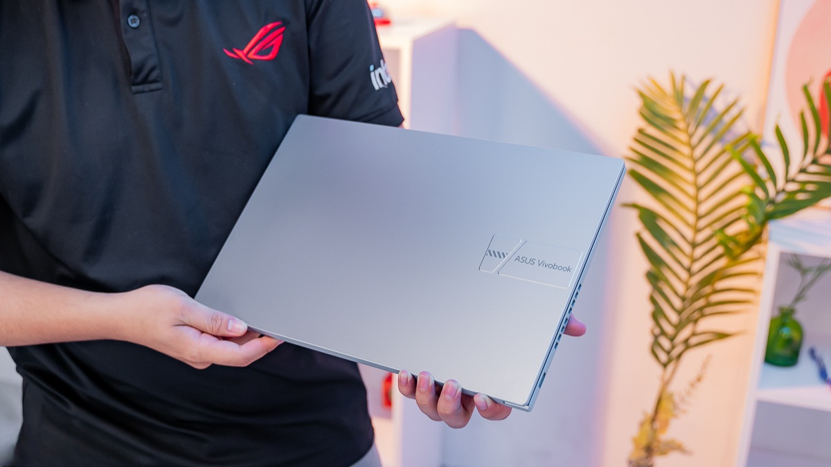 Thiết kế ASUS Vivobook 15 X1502VA-BQ886W