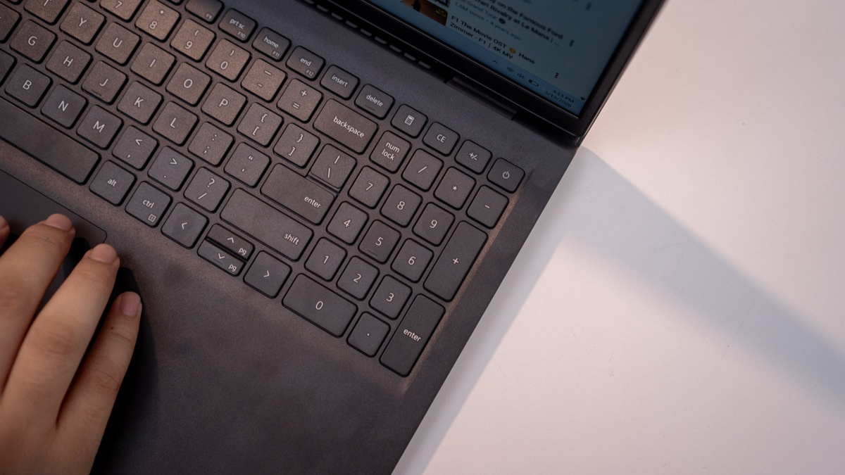 Hiệu năng Core i5-1334U và RAM 16GB kênh đôi trên Dell 15 KR0N9