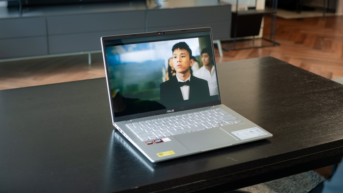 Màn hình OLED của ASUS Vivobook S14 M3407KA-SF034WS