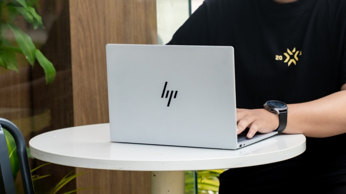 Pin 43Wh và sạc nhanh của HP OmniBook 7 Aero 13-BG1087AU