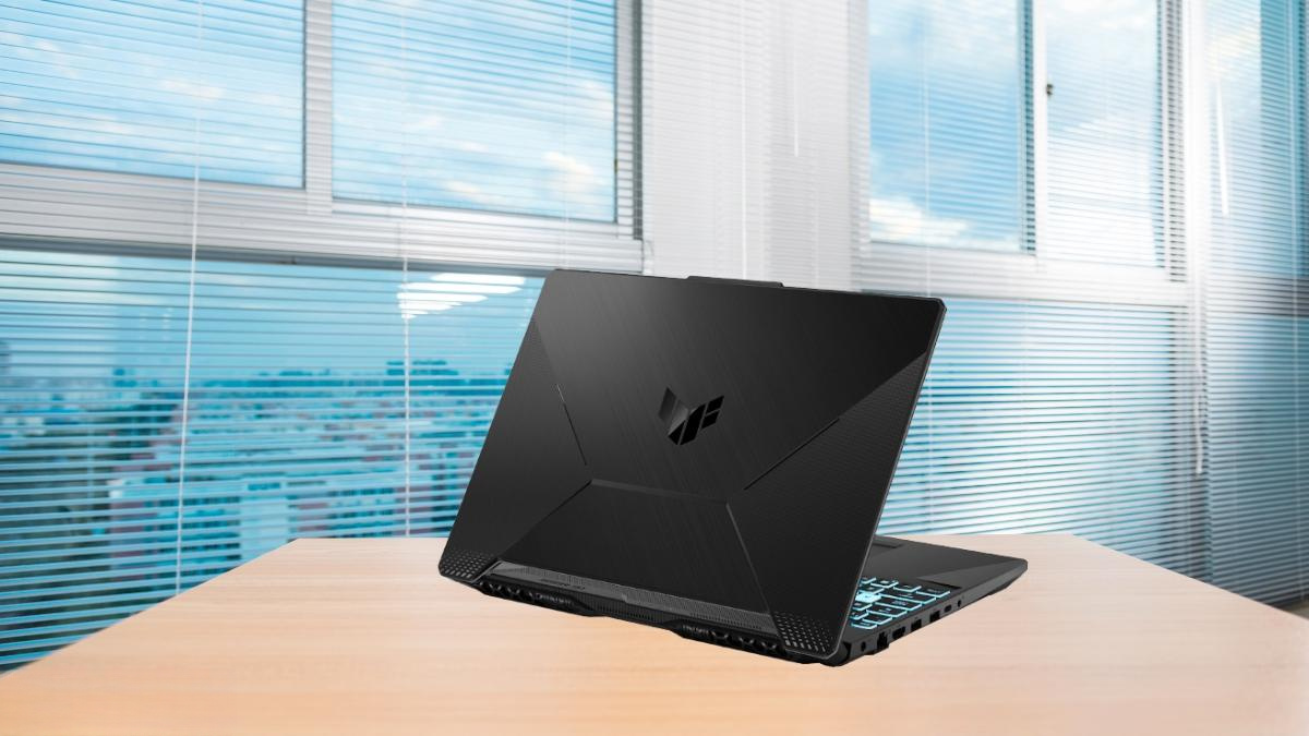 Thiết kế Graphite Black của ASUS TUF Gaming A15 FA506NCG-HN390W