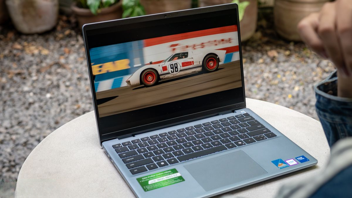 Màn hình 14 inch FHD+ của Dell Inspiron 14 5441 N4O10441W1