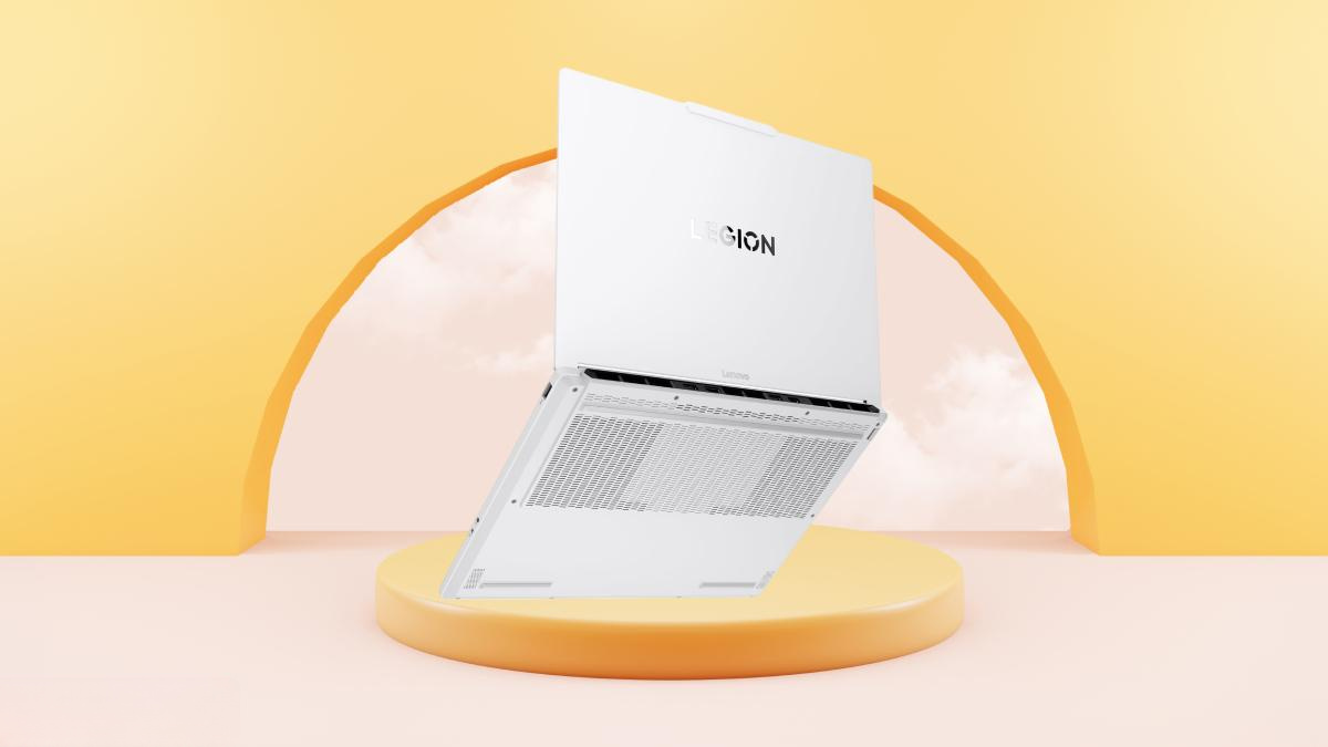 CPU Core Ultra 7 251HX của Lenovo Legion 5 15IAX11 83VK00A3VN