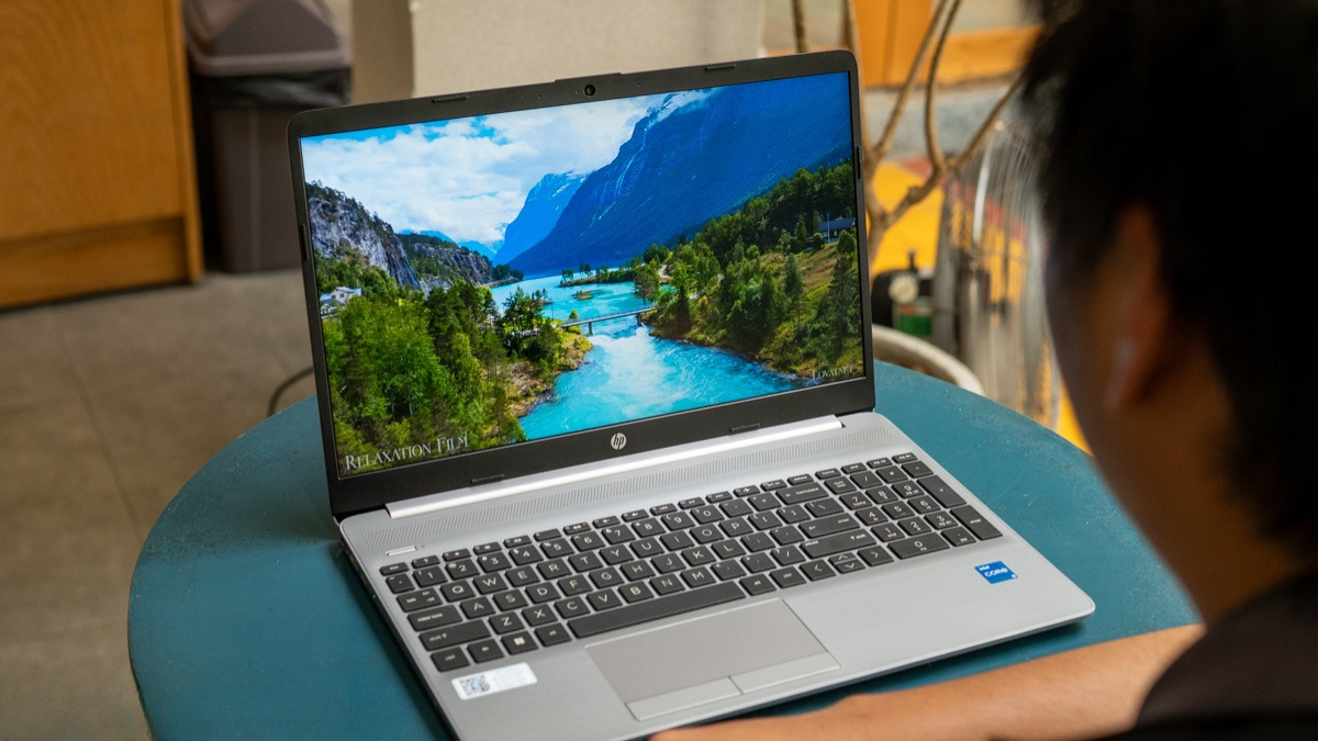 RAM 16GB và SSD 512GB của HP 250 G9 AG2K7AT