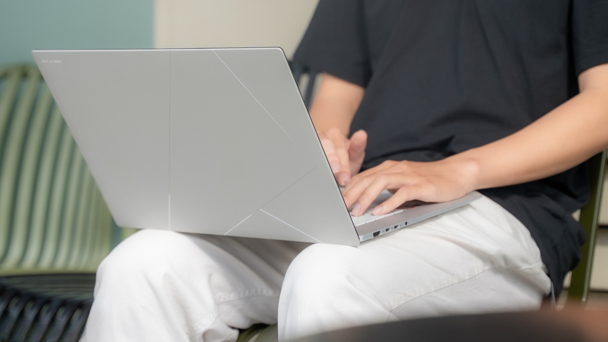 Dung lượng lưu trữ của ASUS Zenbook S 16 UM5606KA-RK127WS