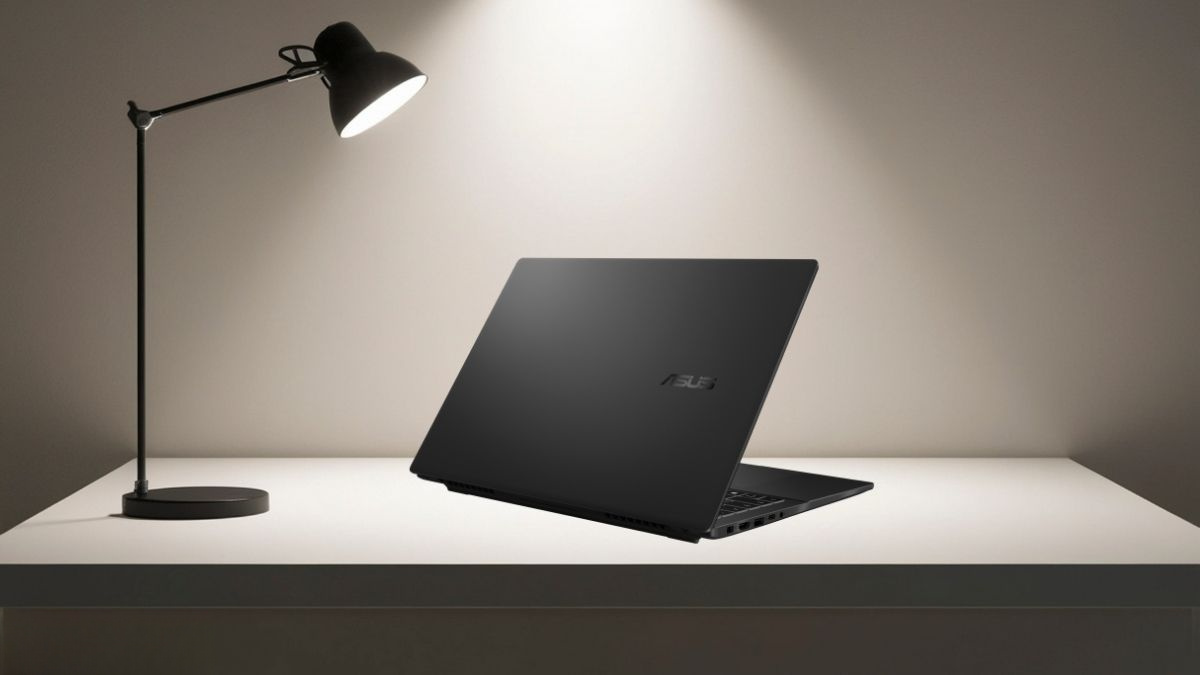Cổng kết nối của laptop ASUS Gaming V16 V3607VJ-RP071W
