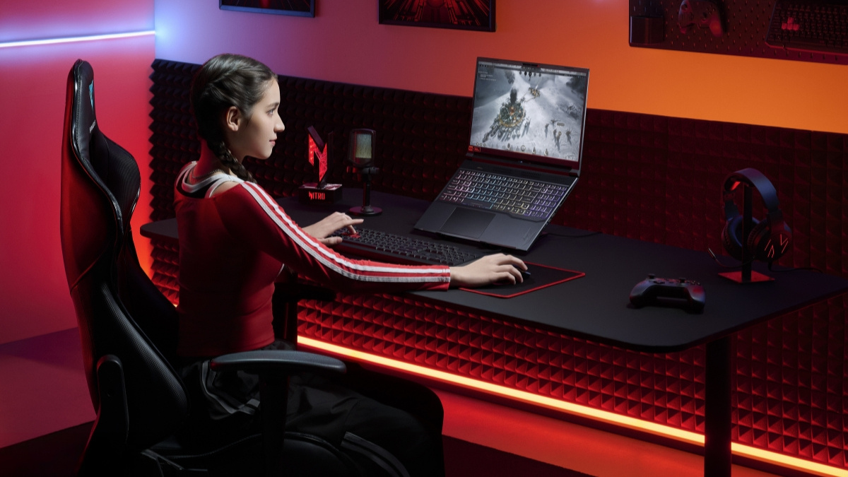 Ryzen AI 5 340 và RTX 5060 của Acer Nitro V 16 AI ANV16S-61-R7KQ