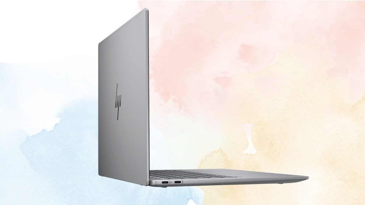 Màn hình cảm ứng 14 inch viền micro-edge của HP OmniBook X Flip 14-FK0092AU