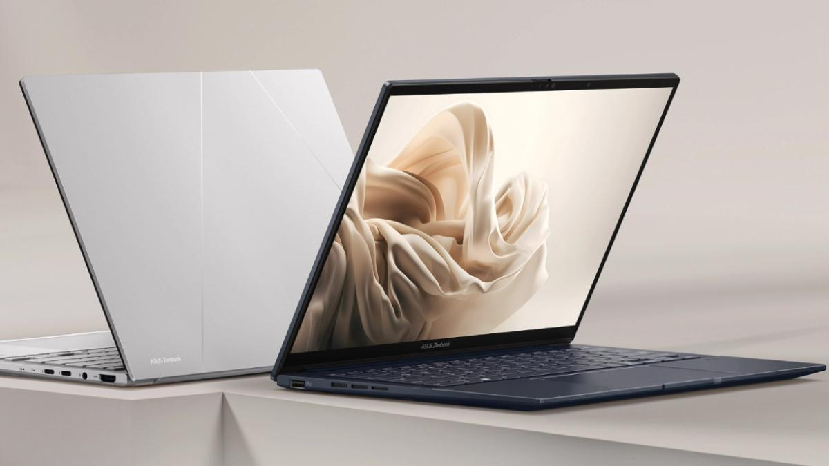 Màn hình OLED của ASUS Zenbook 14 UX3405CA-ST1531W