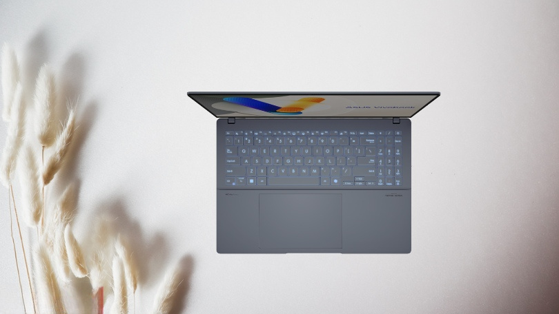 Cổng kết nối của ASUS Vivobook S 16 S5606CA-RI114WS