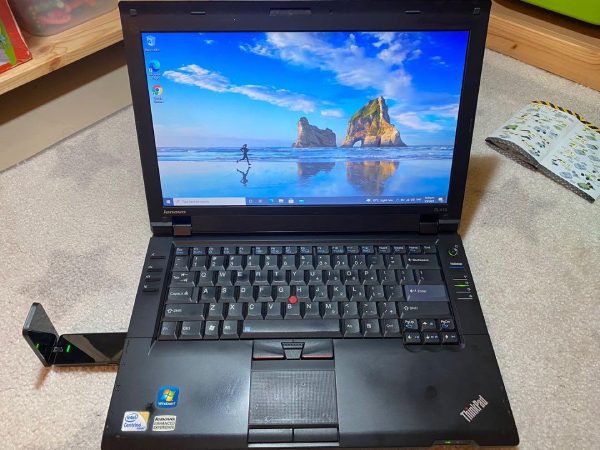 Lenovo Thinkpad SL-Series sở hữu cấu hình mạnh, phục vụ cho nhóm khách hàng là doanh nghiệp vừa và nhỏ