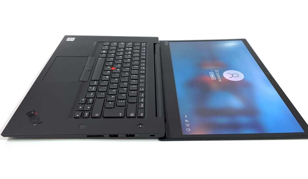 Thinkpad X1 Extreme Gen 3 sở hữu bản lề kép dẻo dai