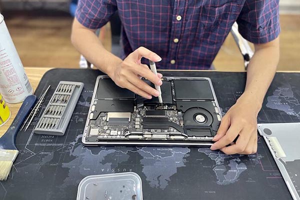 Nên thay dây loa mới nếu nguyên nhân do bị đứt dây loa