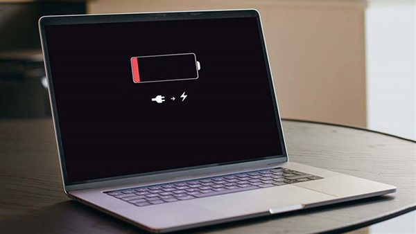 Macbook hết pin là nguyên nhân hàng đầu khiến màn hình không lên