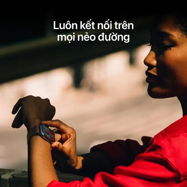 Apple Watch Series 11 GPS + Cellular 42mm viền Titanium dây thể thao màu Titan vàng – ảnh 15