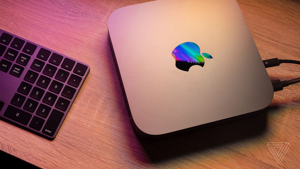 Mãi tới năm nay Apple mới nâng cấp toàn diện cho Mac Mini 2018 nên mình mới chiến.