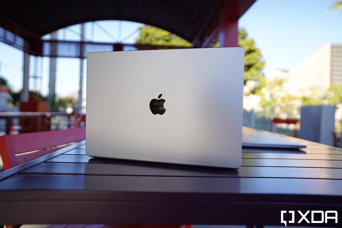 MacBook-Pro-M1-Max-2021-Nguon-XDA