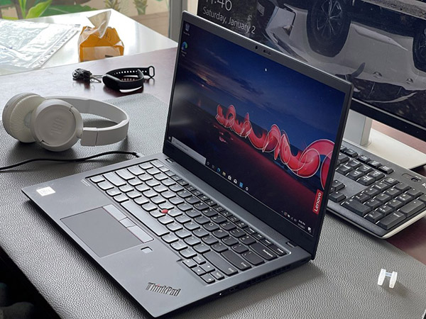 ThinkPad x1 Carbon Gen 7 2019 mang thiết kế vô cùng mỏng nhẹ
